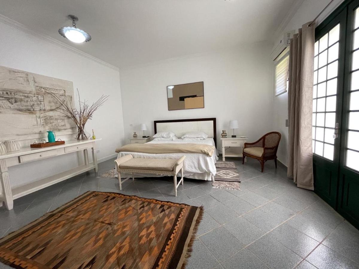 Villa Serena Bed & Breakfast Embu Eksteriør bilde