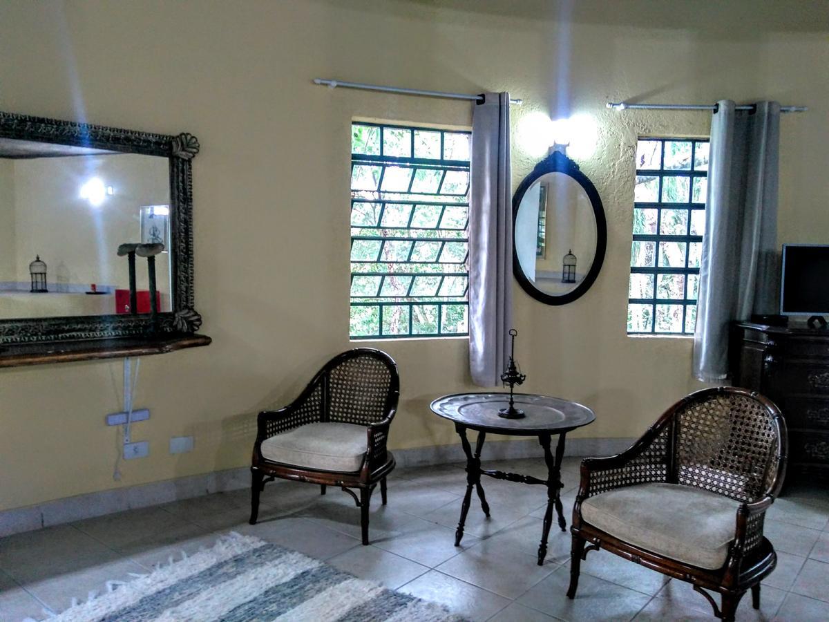 Villa Serena Bed & Breakfast Embu Eksteriør bilde